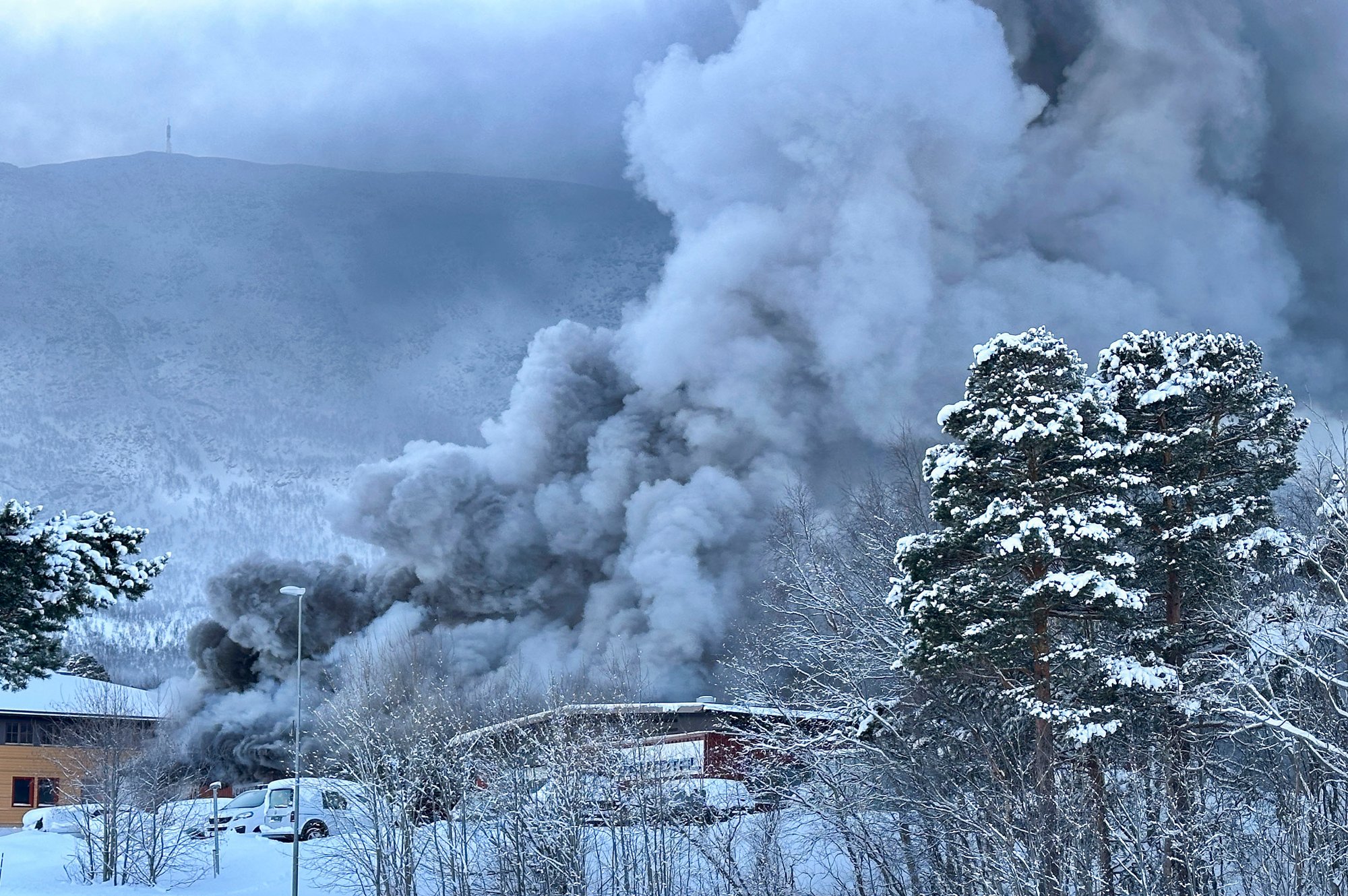 Nyhetsvarsel Oslo: Stor Brann Involverer Fire Båter Nyhetsvarsel Oslo: Stor Brann Involverer Fire Båter