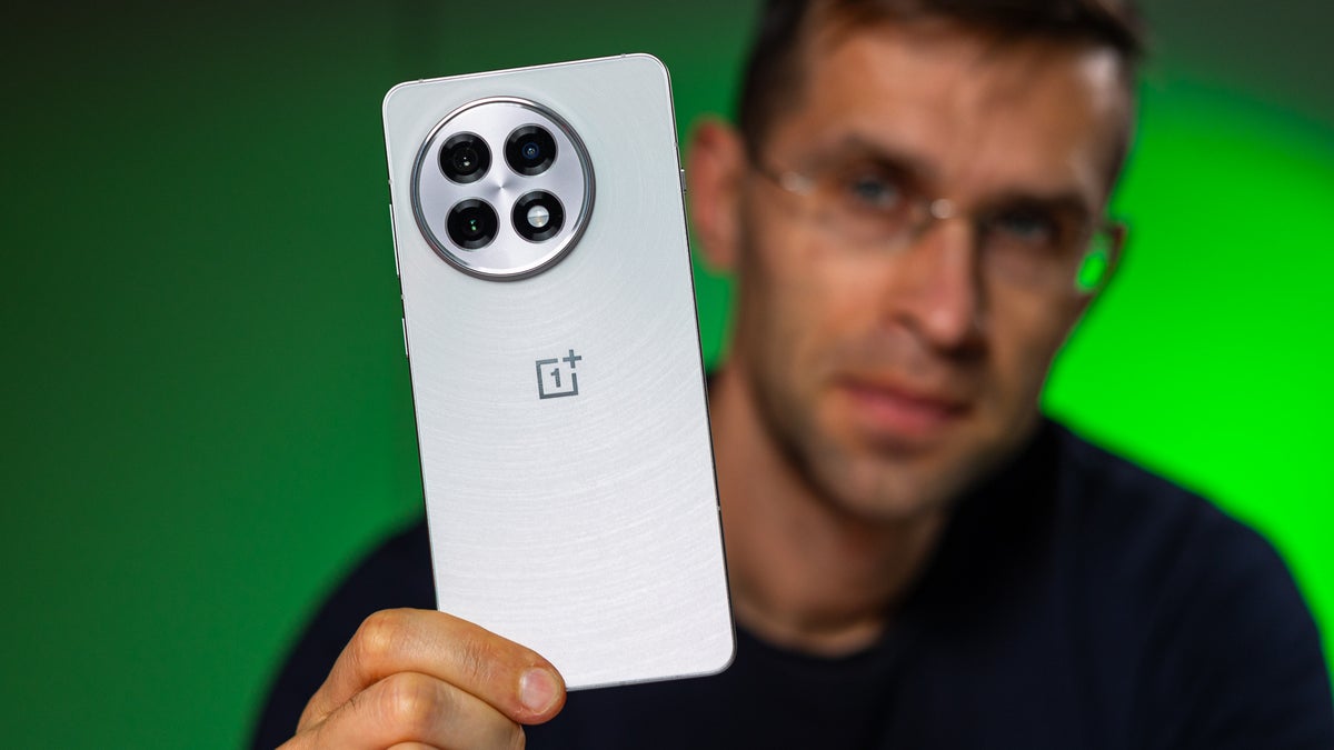 OnePlus 13R Review: A Detailed Look At Performance And Features OnePlus 13R Review: A Detailed Look At Performance And Features