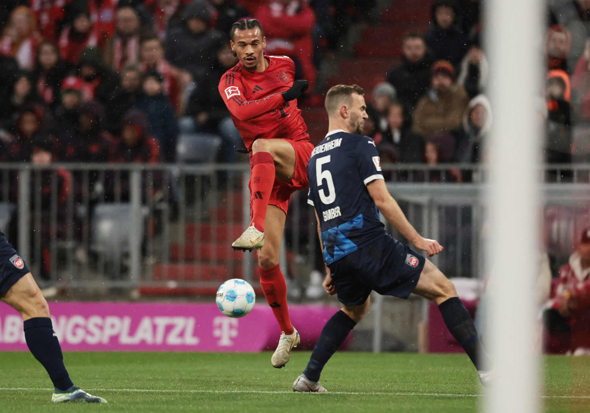 Osimhen Transferi: İngiliz Takımlarının 45 Milyon Euro'luk Hedefi Osimhen Transferi: İngiliz Takımlarının 45 Milyon Euro'luk Hedefi
