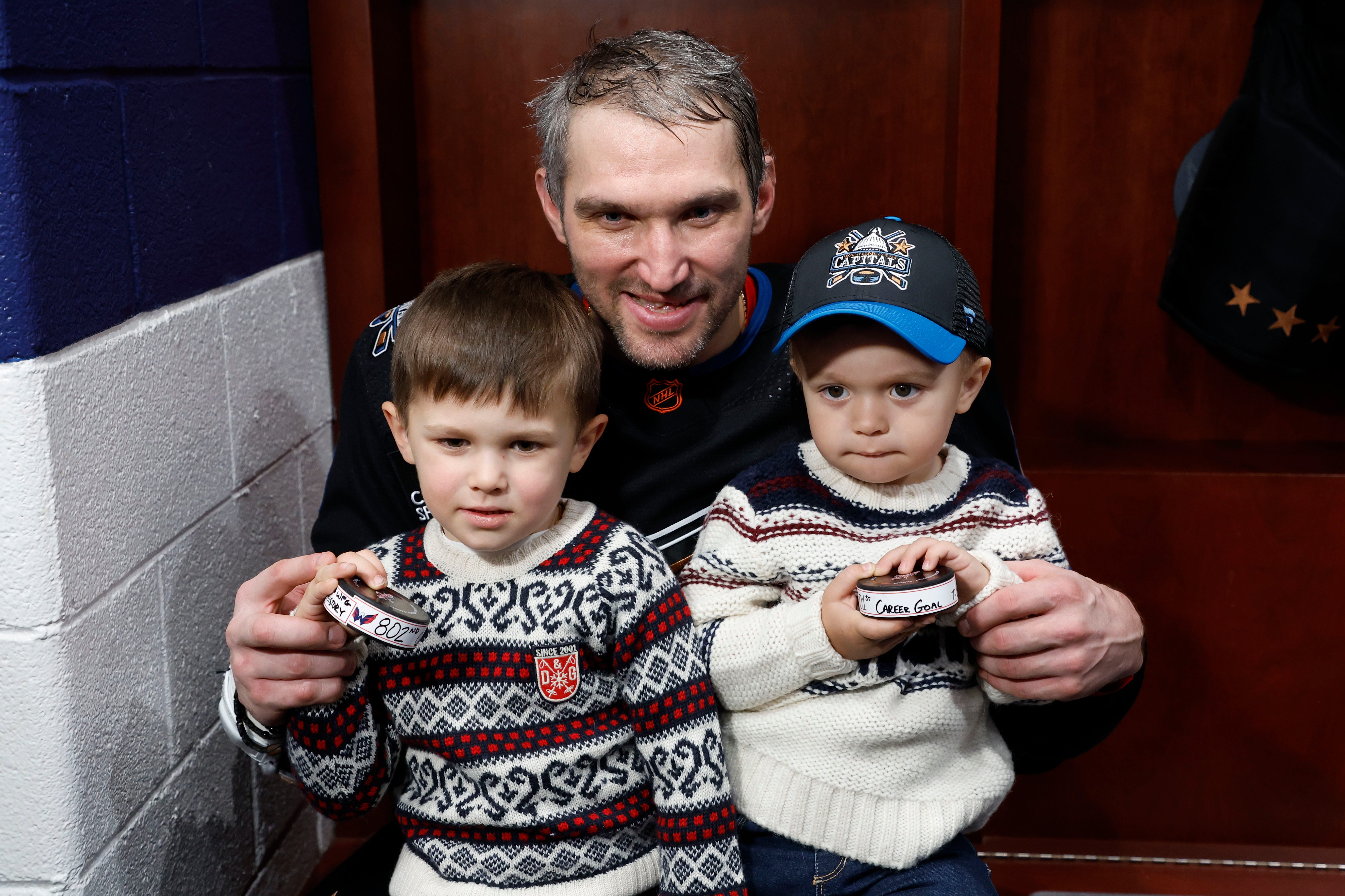 Ovechkin's 894th Goal: NHL Record Tie With Wayne Gretzky Ovechkin's 894th Goal: NHL Record Tie With Wayne Gretzky