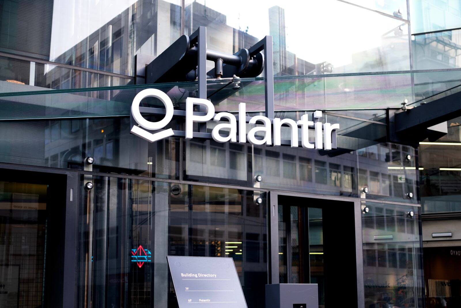 Palantir Technology Stock: Buy Before May 5th? Wall Street's View Palantir Technology Stock: Buy Before May 5th? Wall Street's View