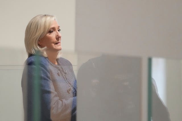 Paris Rally: Le Pen Condemns Embezzlement Conviction As Politically Motivated Paris Rally: Le Pen Condemns Embezzlement Conviction As Politically Motivated