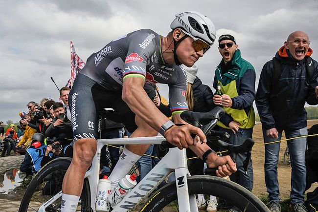 Paris-Roubaix: Update On Bottle-Throwing Incident Involving Mathieu Van Der Poel Paris-Roubaix: Update On Bottle-Throwing Incident Involving Mathieu Van Der Poel