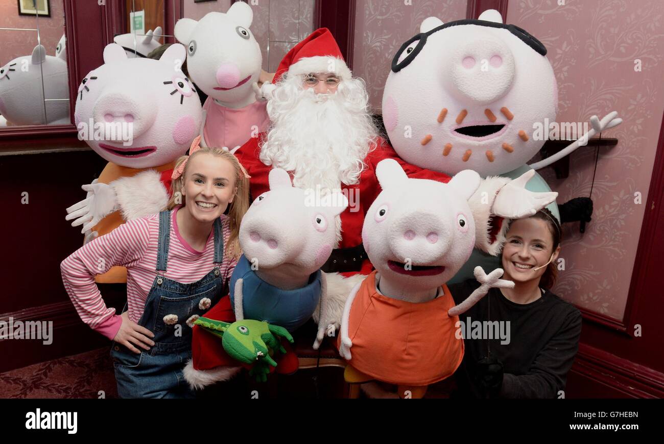 Peppa Pig's Mum's Lavish Gender Reveal At Iconic London Location Peppa Pig's Mum's Lavish Gender Reveal At Iconic London Location