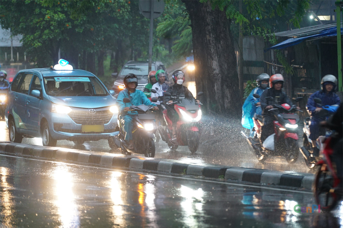 Peringatan Hujan: Ramalan Cuaca Jawa Timur 6 Mei 2024