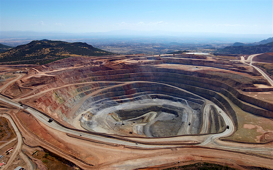 Peru's Mining Ban: $200 Million Gold Output Loss Projected Peru's Mining Ban: $200 Million Gold Output Loss Projected
