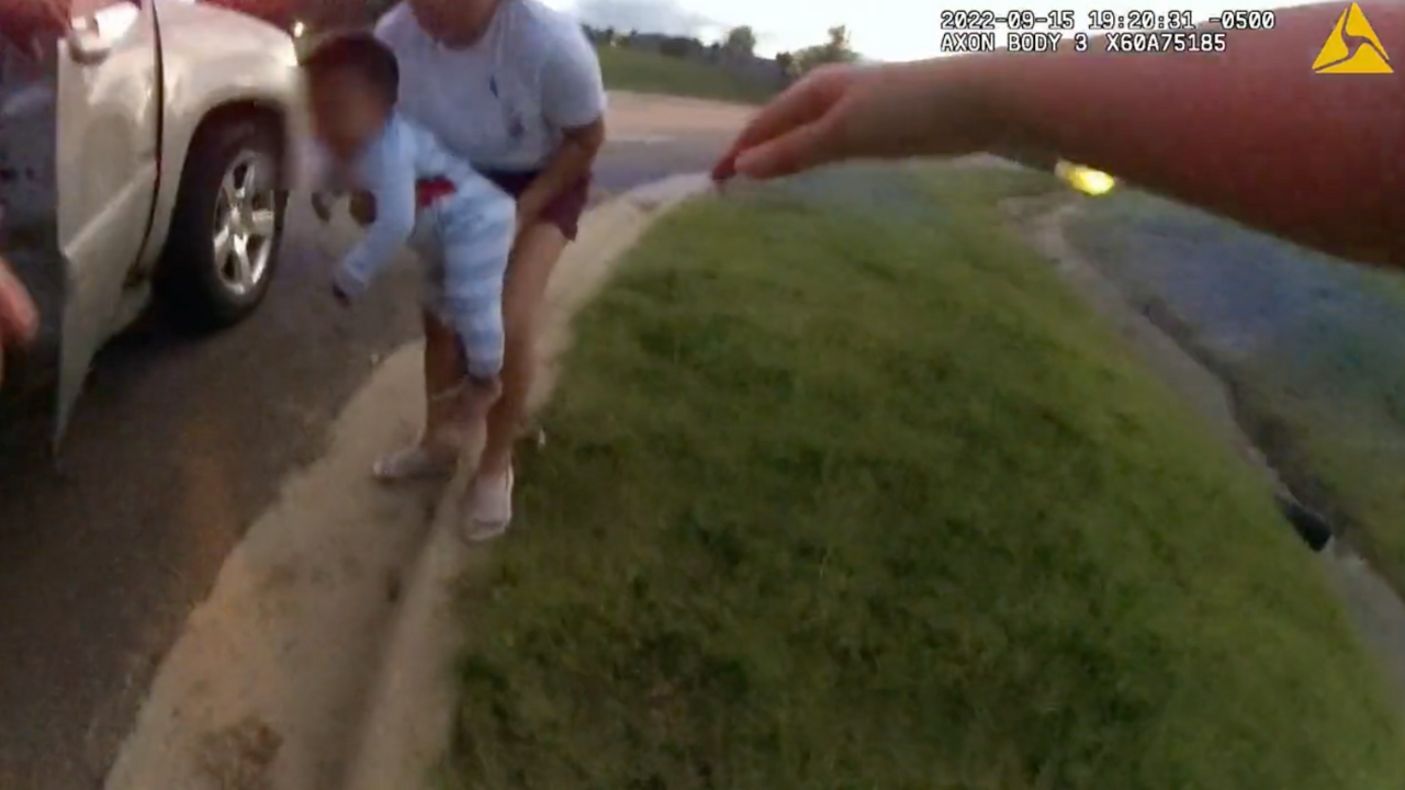 Police Bodycam Captures Dramatic Rescue Of Toddler Choking On Tomato Police Bodycam Captures Dramatic Rescue Of Toddler Choking On Tomato