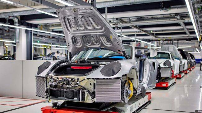 Porsche 356: Kisah Pabrik Zuffenhausen Dan Legenda Otomotif Jerman Porsche 356: Kisah Pabrik Zuffenhausen Dan Legenda Otomotif Jerman
