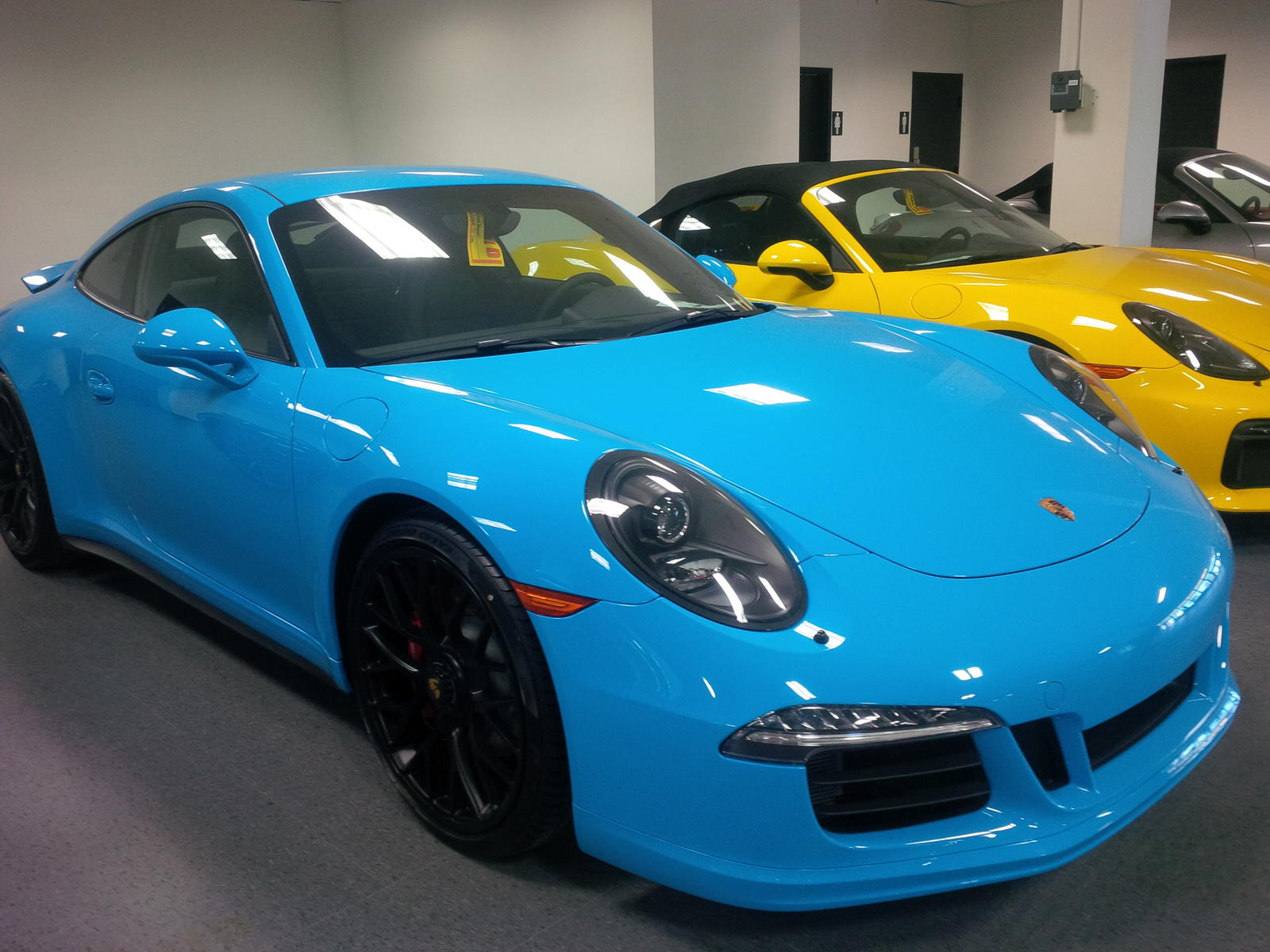 Porsche 911 S/T (PTS Riviera Blue) - Find Your Dream Car Porsche 911 S/T (PTS Riviera Blue) - Find Your Dream Car