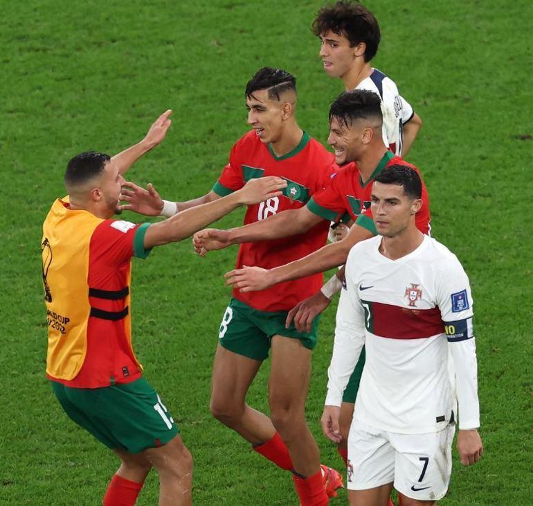 Portekiz Kampında Beklenmedik Ronaldo Anı: Fenerbahçeliler İçin Sürpriz Portekiz Kampında Beklenmedik Ronaldo Anı: Fenerbahçeliler İçin Sürpriz