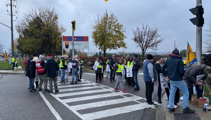 Potential Canada Post Strike: Preparing Your Business For Disruption Potential Canada Post Strike: Preparing Your Business For Disruption