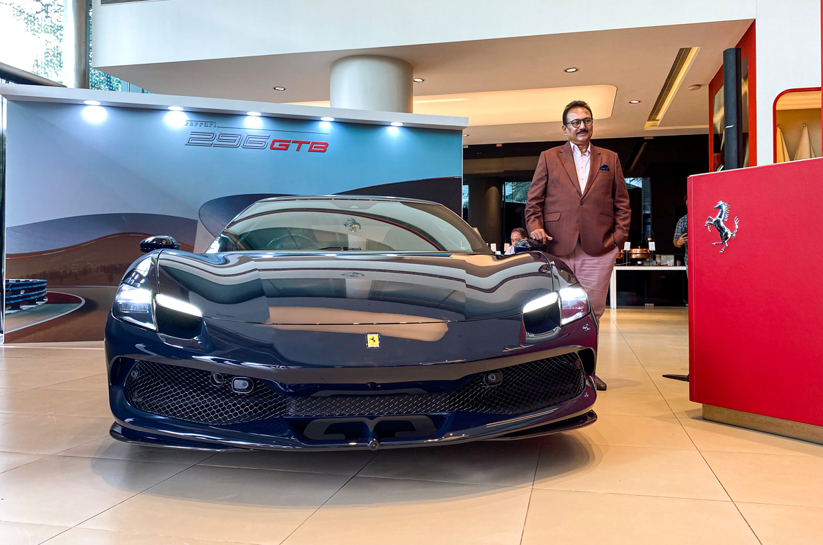 Primeiro Contato Com O Ferrari 296 Speciale: Experiência Híbrida Primeiro Contato Com O Ferrari 296 Speciale: Experiência Híbrida
