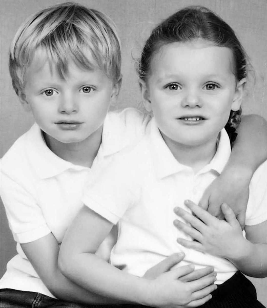 Primera Comunión De Jacques Y Gabriella De Mónaco: Fotos Y Detalles Primera Comunión De Jacques Y Gabriella De Mónaco: Fotos Y Detalles
