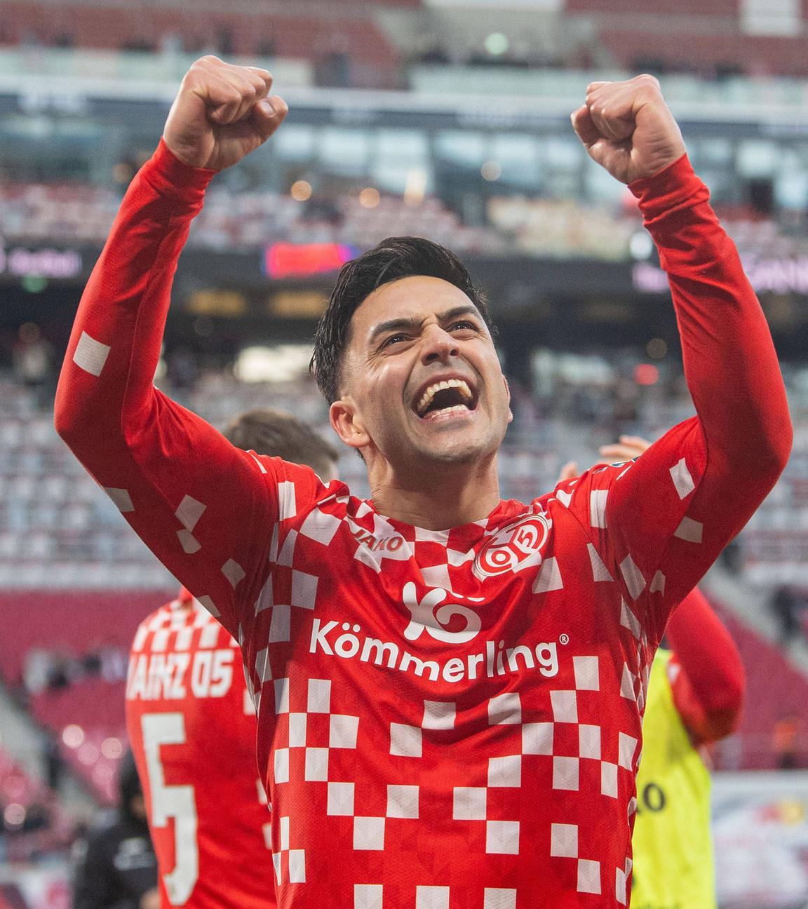RB Leipzig Fall To Mainz: Burkardt And Amiri Power The Comeback RB Leipzig Fall To Mainz: Burkardt And Amiri Power The Comeback