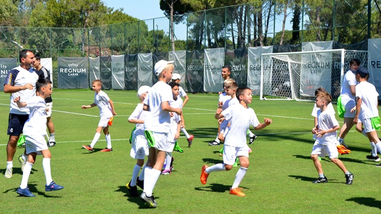 Real Madrid'in Dört Yıldız Oyuncusuna Soruşturma Açıldı Real Madrid'in Dört Yıldız Oyuncusuna Soruşturma Açıldı