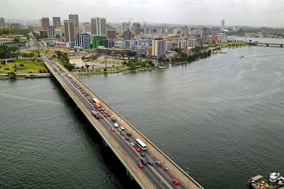 Restrictions Pour Les 2 Et 3 Roues Sur Le Boulevard FHB (ex VGE) : Début Le 15 Avril Restrictions Pour Les 2 Et 3 Roues Sur Le Boulevard FHB (ex VGE) : Début Le 15 Avril