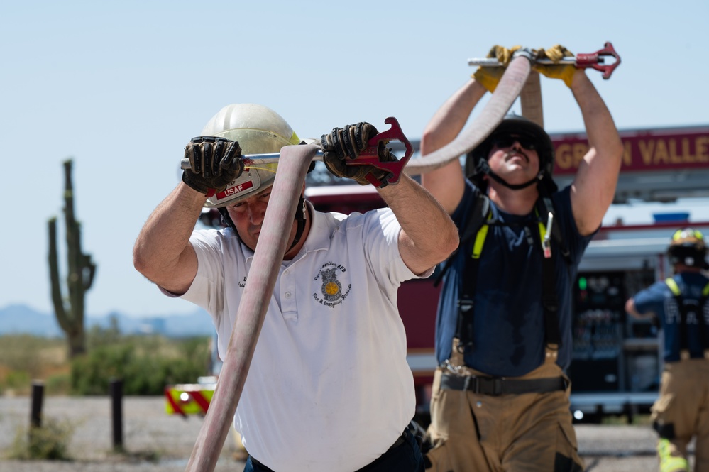 Roof Collapse In Tucson: Firefighters Avoid Major Disaster Roof Collapse In Tucson: Firefighters Avoid Major Disaster