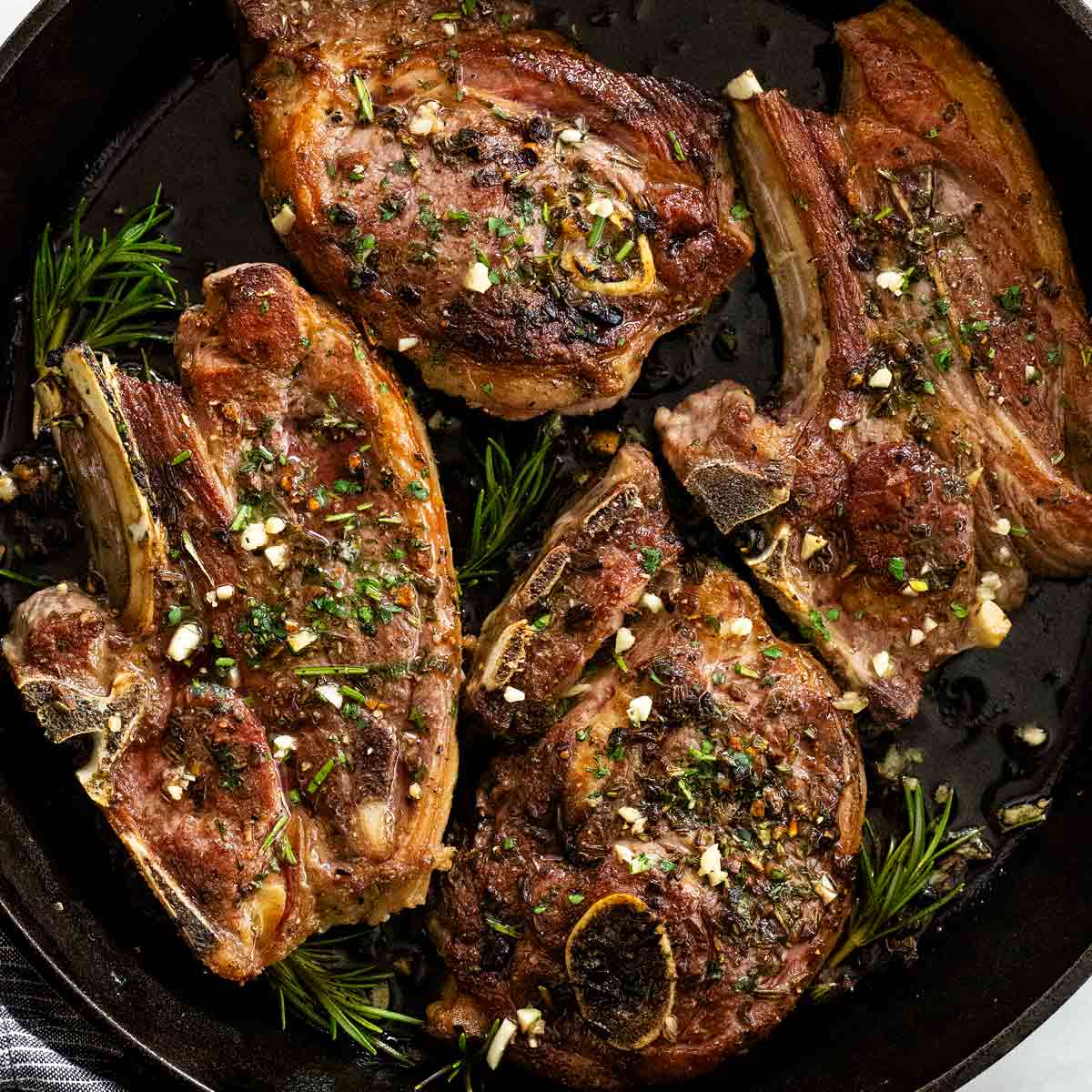 Rosemary & Thyme Recipes: Simple Dishes To Elevate Your Meals Rosemary & Thyme Recipes: Simple Dishes To Elevate Your Meals