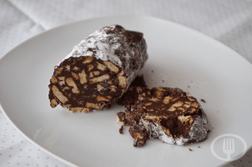 Salami Au Chocolat : Une Recette Facile Et Délicieuse De Sweet France Salami Au Chocolat : Une Recette Facile Et Délicieuse De Sweet France