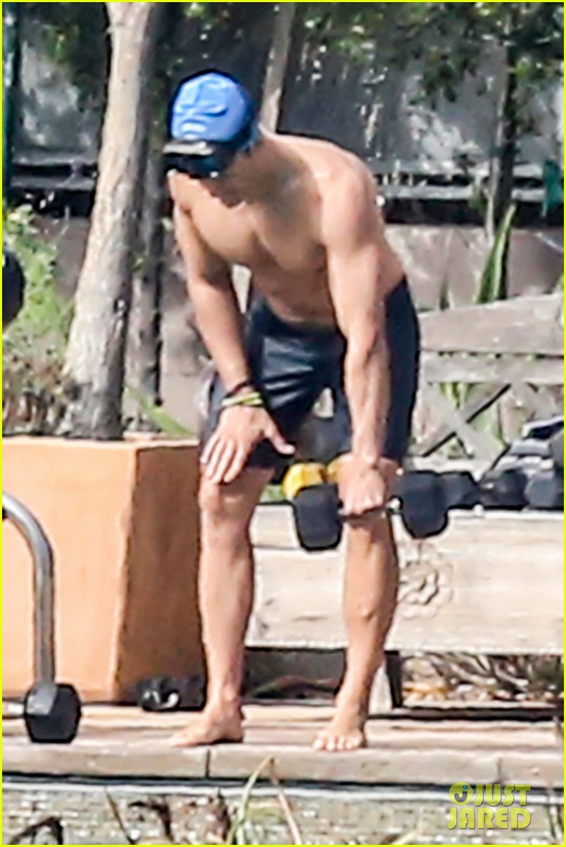 See Orlando Bloom's Intense Cold Plunge Fitness Workout See Orlando Bloom's Intense Cold Plunge Fitness Workout