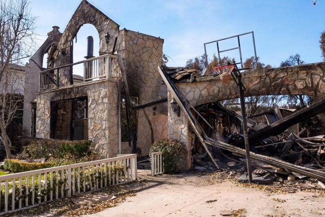 Selling Sunset's [Star's Name] Exposes Post-Fire Price Gouging In LA