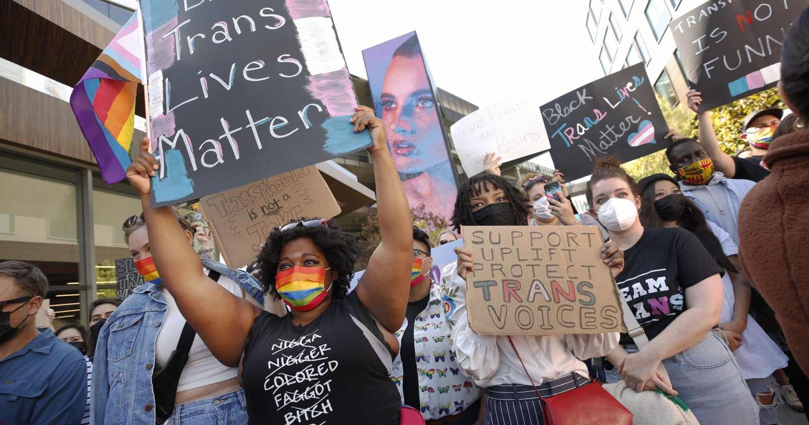 Significant 20,000-Person Protest Highlights Fight For Trans Rights Significant 20,000-Person Protest Highlights Fight For Trans Rights