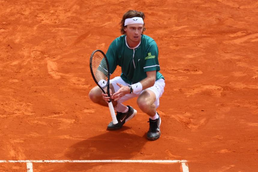 Sinner Claims Top Spot After Zverev's Monte Carlo Loss Sinner Claims Top Spot After Zverev's Monte Carlo Loss