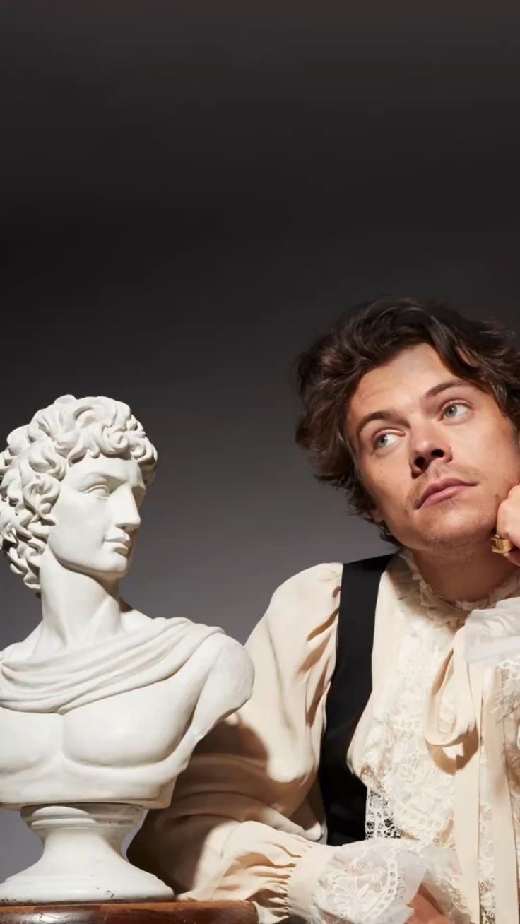 SNL's Bad Harry Styles Impression: His Reaction SNL's Bad Harry Styles Impression: His Reaction