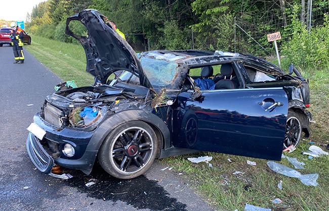 Stemwede: Unfall Mit Baum – Verletzte Nach Zusammenstoß Bei Bad Essen Stemwede: Unfall Mit Baum – Verletzte Nach Zusammenstoß Bei Bad Essen