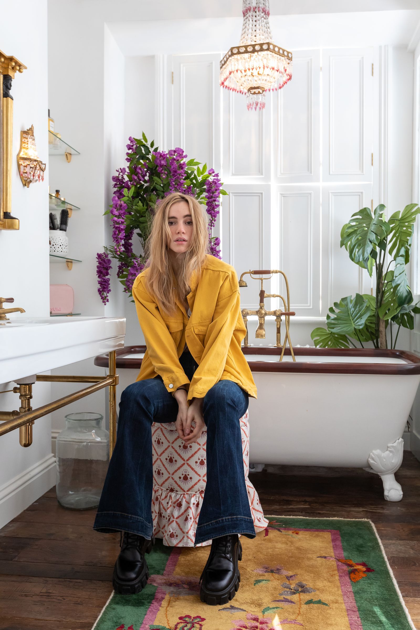 Suki Waterhouse's TikTok: The Suki Waterhouse's TikTok: The
