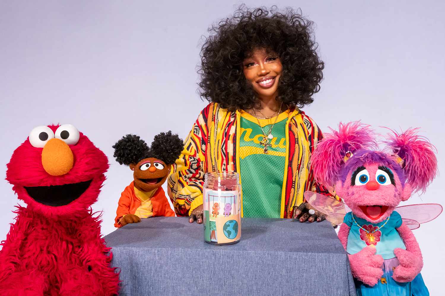 SZA And Elmo's New Sesame Street Song: A Celebration Of Gratitude SZA And Elmo's New Sesame Street Song: A Celebration Of Gratitude