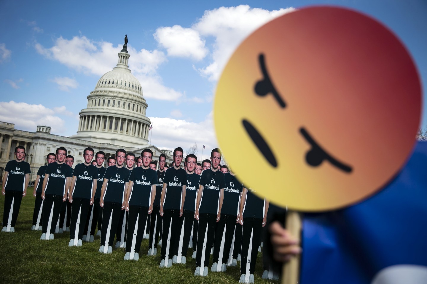 Texas Lawmakers Seek To Limit Children's Social Media Use Texas Lawmakers Seek To Limit Children's Social Media Use