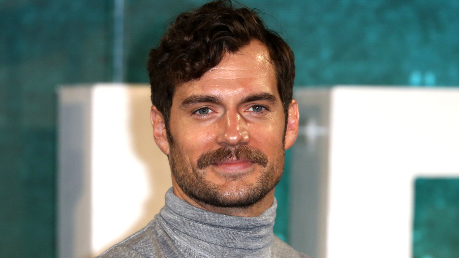 The Truth Behind Henry Cavill's Beard In Mission: Impossible – Fallout The Truth Behind Henry Cavill's Beard In Mission: Impossible – Fallout
