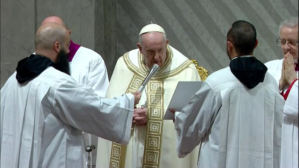 The World Mourns The Death Of Pope Francis The World Mourns The Death Of Pope Francis