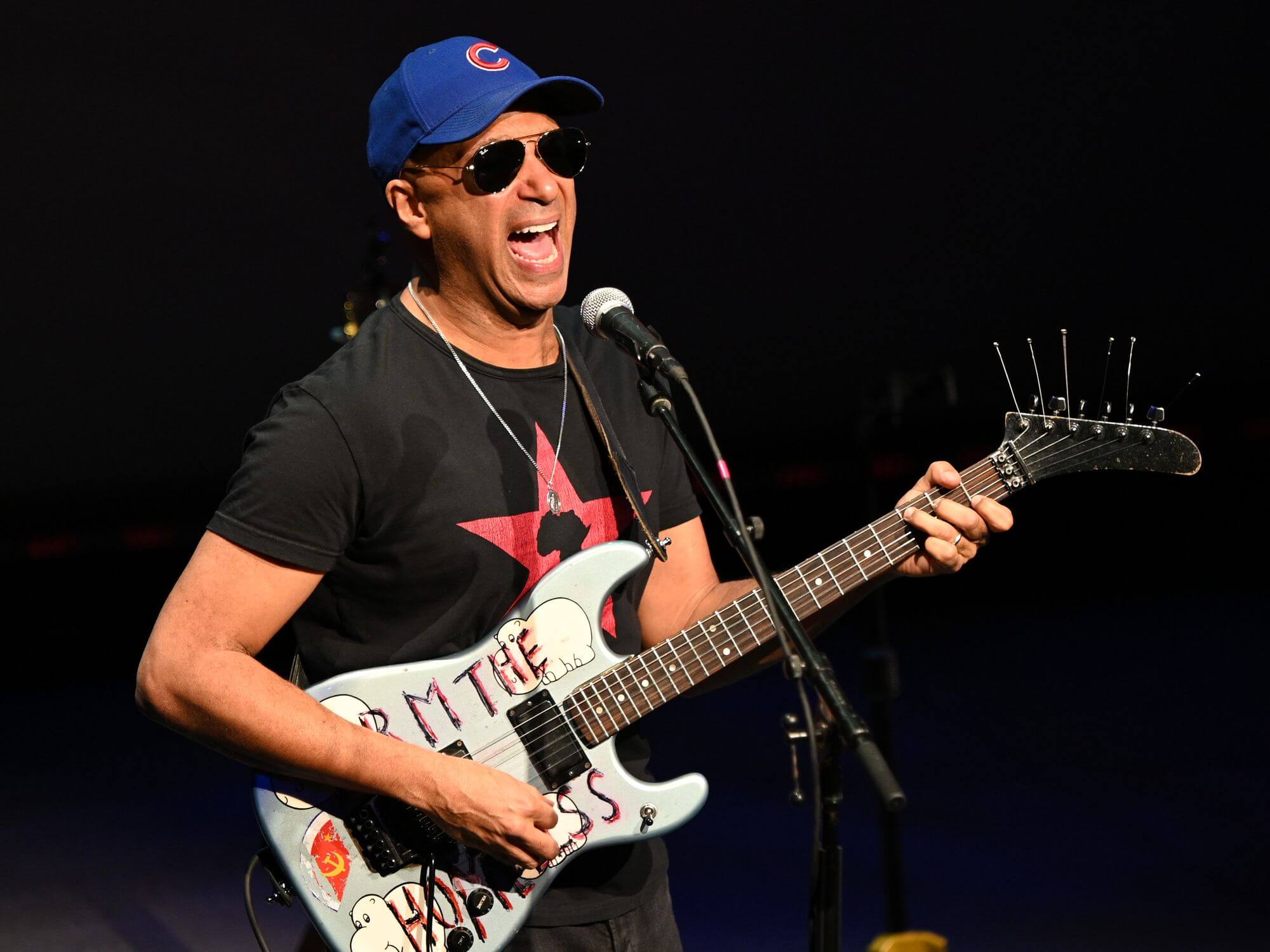 Tom Morello (Rage Against The Machine): Η Κόντρα Με Τον Trump Και Η Σύγκριση Με Τον Springsteen Tom Morello (Rage Against The Machine): Η Κόντρα Με Τον Trump Και Η Σύγκριση Με Τον Springsteen