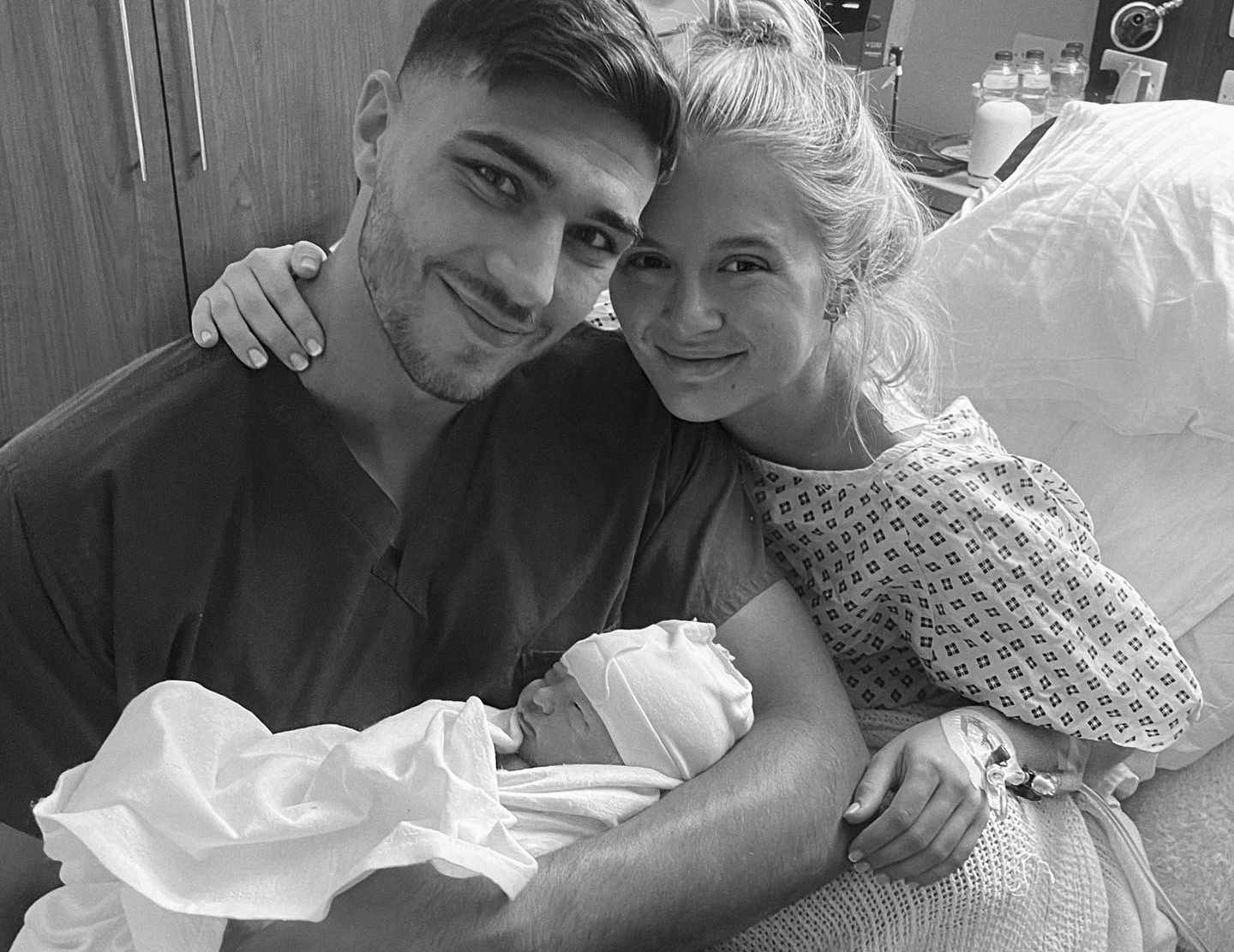 Tommy Fury Mirrors Molly-Mae Hague's Private Life Announcement Strategy Tommy Fury Mirrors Molly-Mae Hague's Private Life Announcement Strategy
