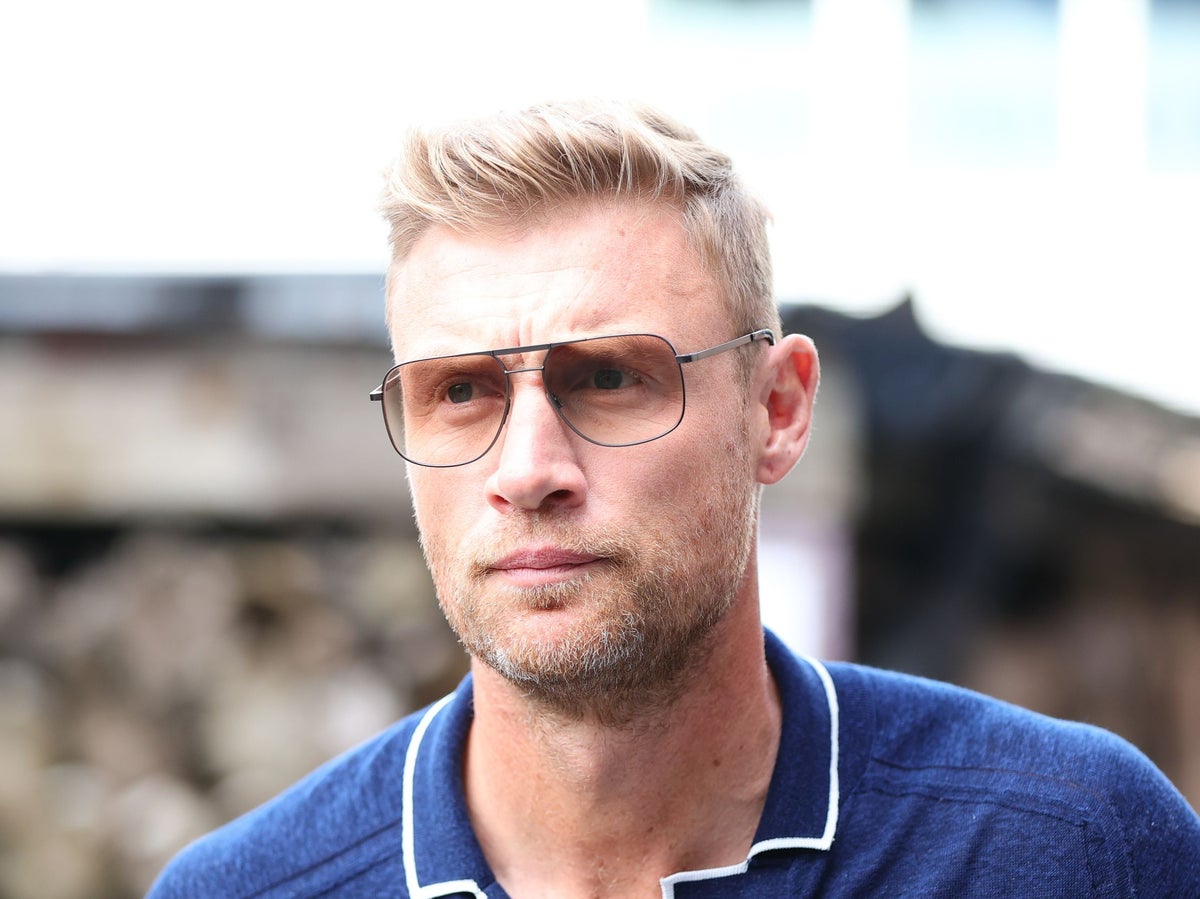 Top Gear Crash: Freddie Flintoff Shows Off Healed Face Top Gear Crash: Freddie Flintoff Shows Off Healed Face