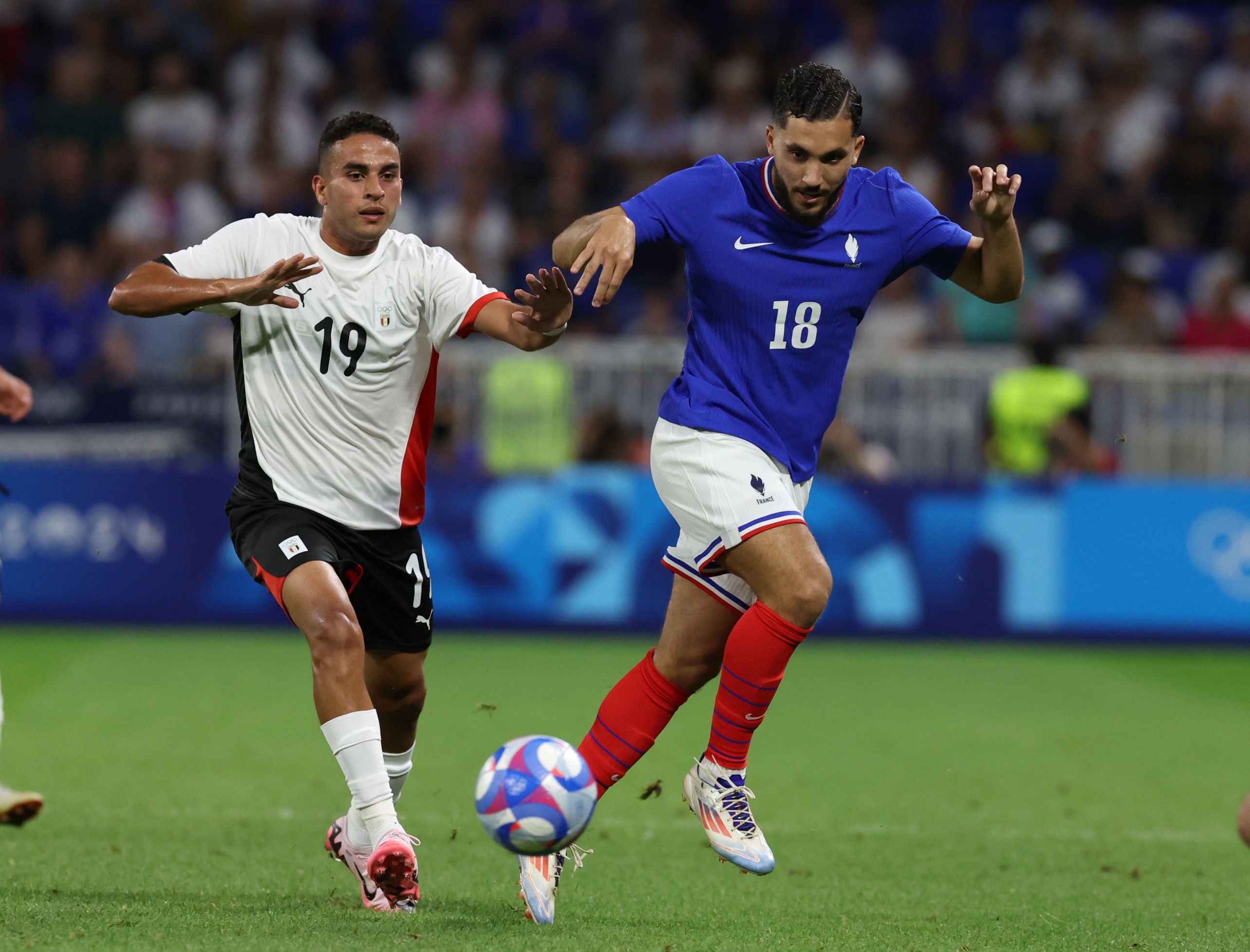 Transfer News: Liverpool And Manchester United's Pursuit Of Rayan Cherki Continues Transfer News: Liverpool And Manchester United's Pursuit Of Rayan Cherki Continues