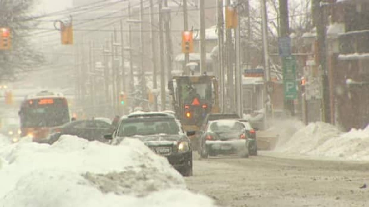 Tuesday Snowstorm: 10-20cm Expected In Western Manitoba Tuesday Snowstorm: 10-20cm Expected In Western Manitoba