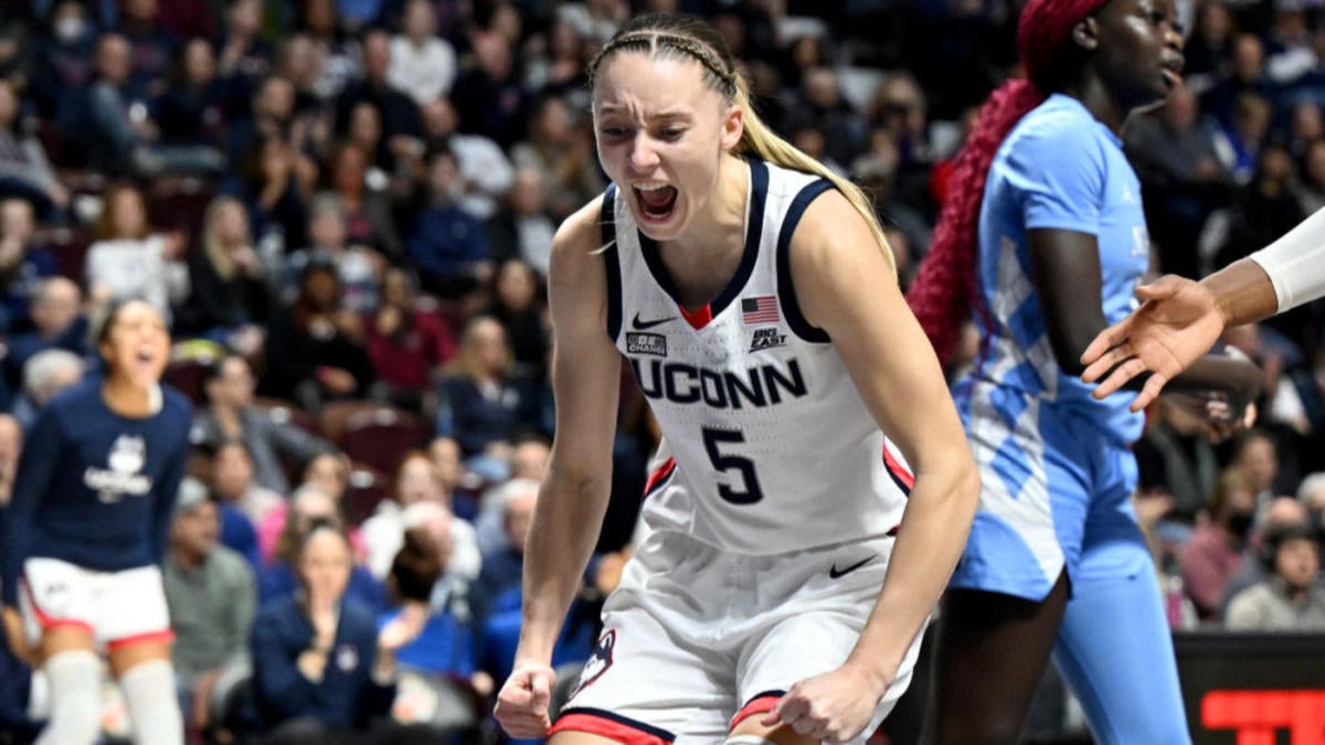 UConn's Bueckers Wins Hearts With Thoughtful Breakfast Assist UConn's Bueckers Wins Hearts With Thoughtful Breakfast Assist