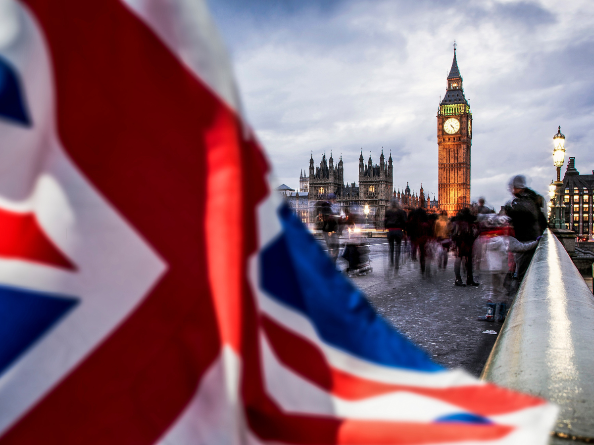 UK Government Considers Stricter Visa Rules For Pakistani Students UK Government Considers Stricter Visa Rules For Pakistani Students