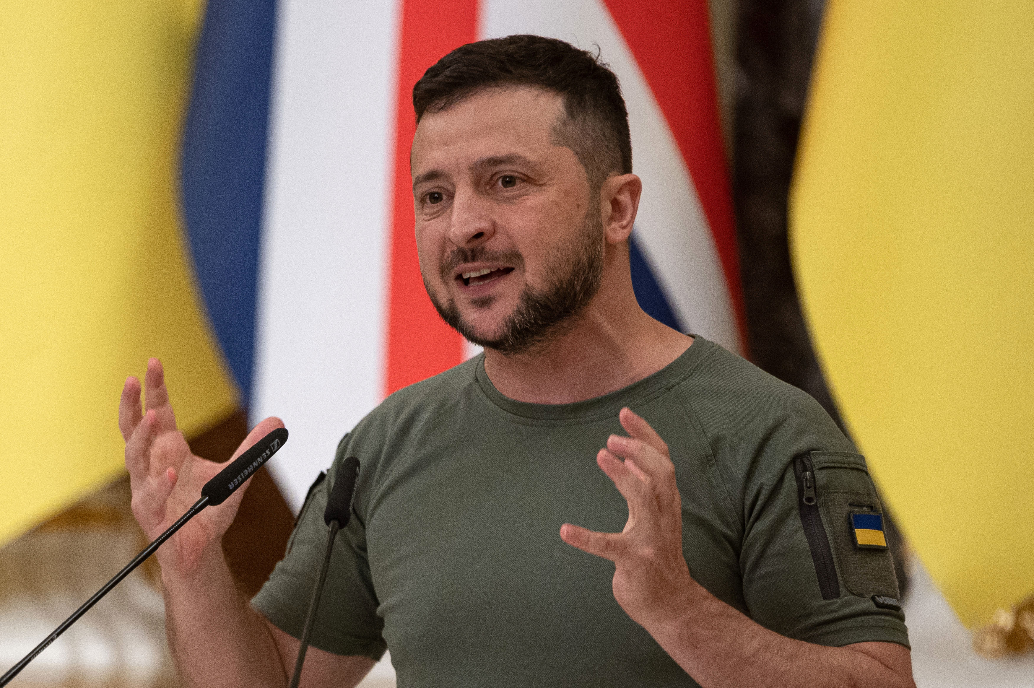 Ukraine Peace Talks: Zelensky Seeks Trump's Involvement Ukraine Peace Talks: Zelensky Seeks Trump's Involvement