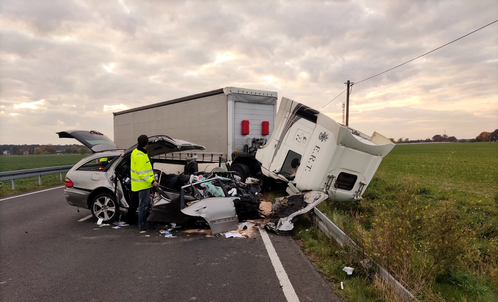 Unfall In Stemwede: Details Zum Zusammenstoß Eines Autos Mit Einem Baum Bei Bad Essen Unfall In Stemwede: Details Zum Zusammenstoß Eines Autos Mit Einem Baum Bei Bad Essen