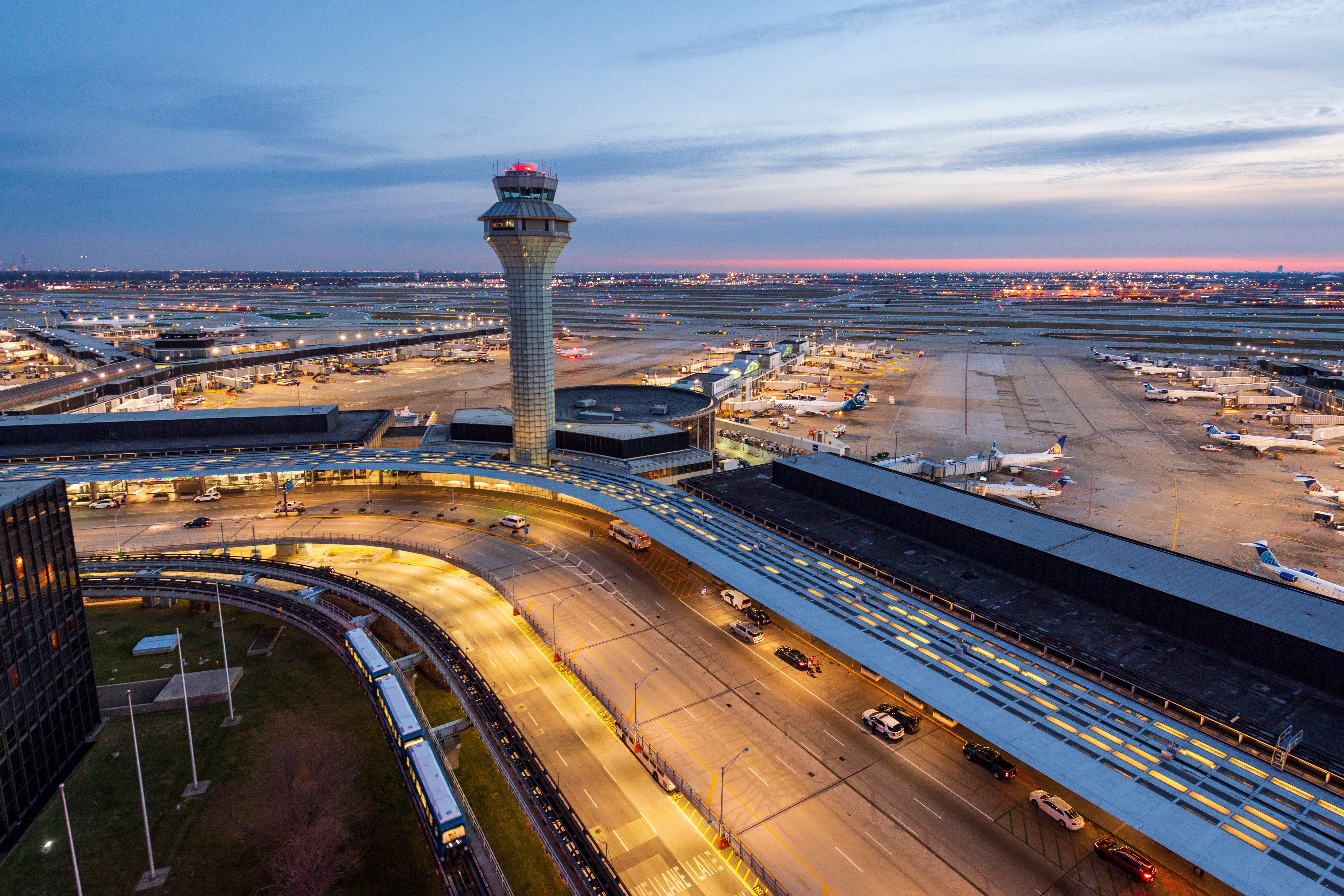 United Vs. American: The Fight For Chicago O'Hare Airport Supremacy United Vs. American: The Fight For Chicago O'Hare Airport Supremacy