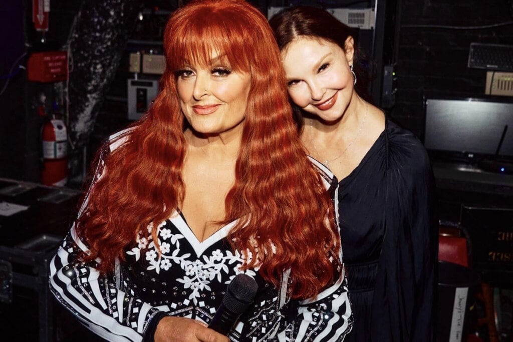 Untold Stories: Wynonna And Ashley Judd Open Up About Their Family Untold Stories: Wynonna And Ashley Judd Open Up About Their Family