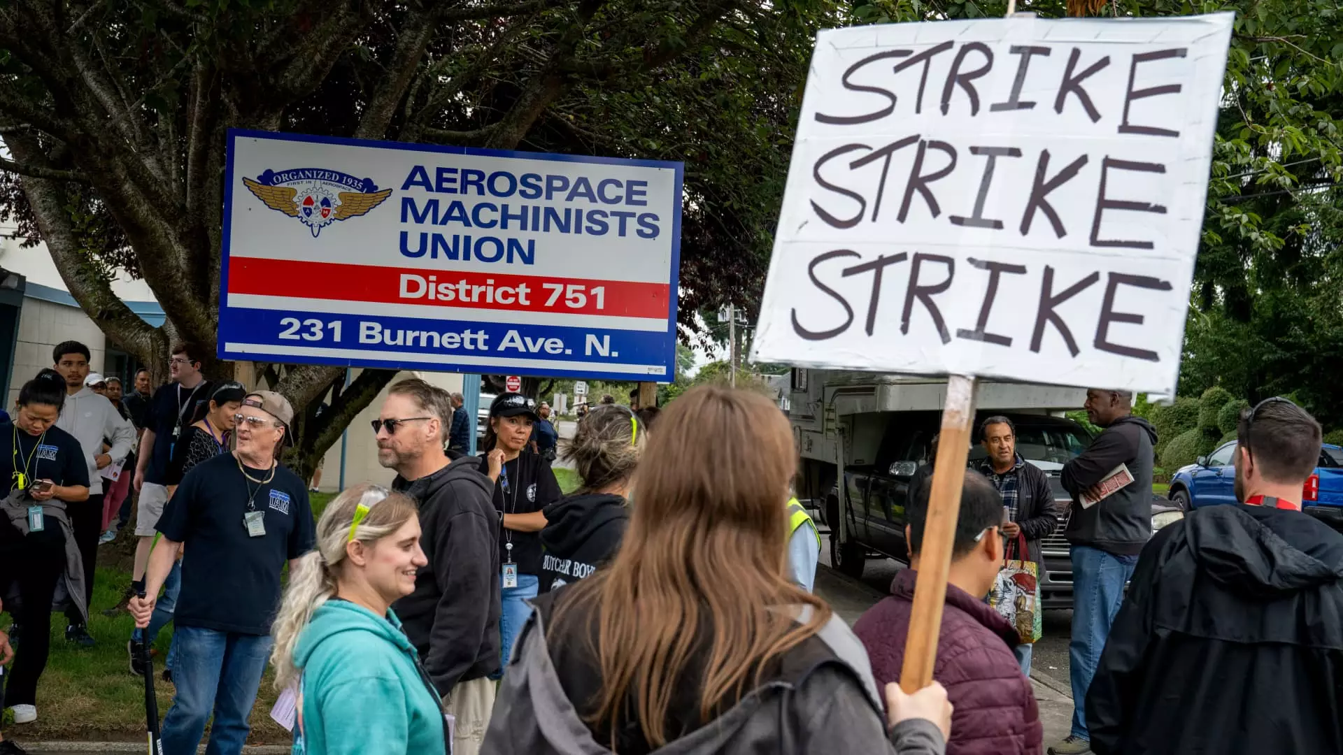 Upcoming Canada Post Strike: Implications And Contingency Planning Upcoming Canada Post Strike: Implications And Contingency Planning
