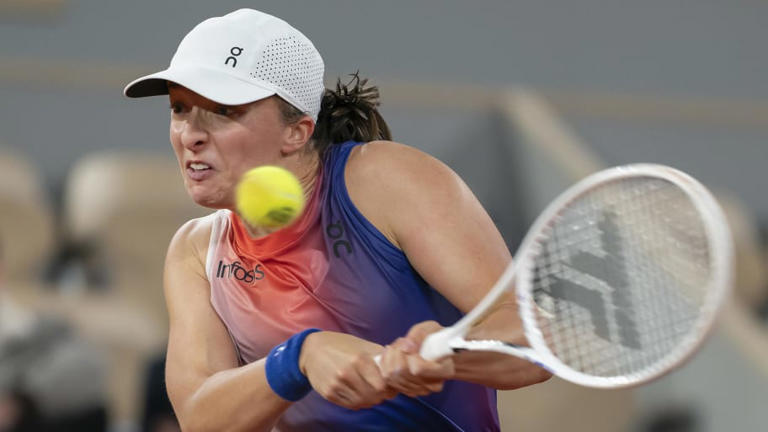 US Open: Swiatek Secures Fourth Round Berth With Dominant Performance US Open: Swiatek Secures Fourth Round Berth With Dominant Performance