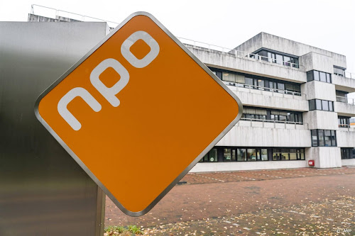 Vertrouwen In De NPO: De Rol Van Het College Van Omroepen Vertrouwen In De NPO: De Rol Van Het College Van Omroepen