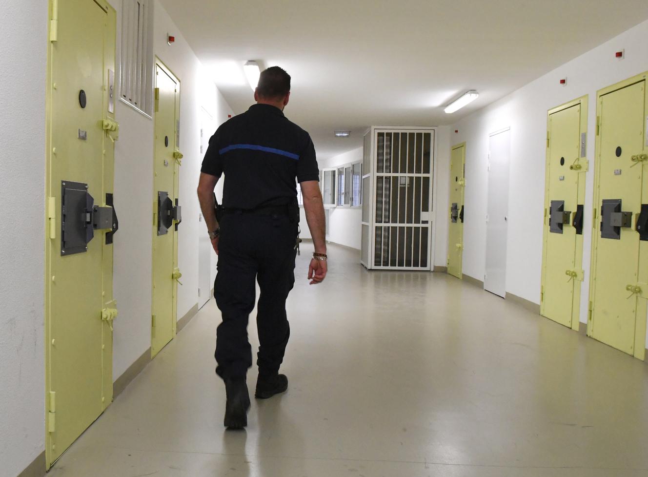 Visite Ministérielle En Isère Après Les Attaques Contre Les Prisons : Analyse De La Situation