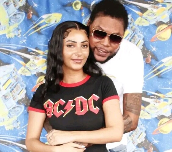 Vybz Kartel Shows Support As Dancehall Star's Trinidad Visit Faces Restrictions Vybz Kartel Shows Support As Dancehall Star's Trinidad Visit Faces Restrictions